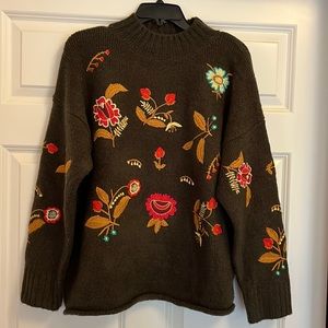 EMBROIDERED MOCK TURTLE NECK SWEATER